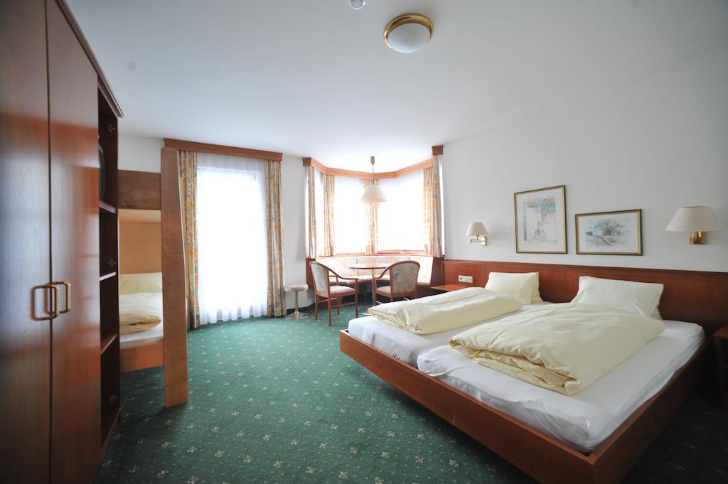 Salzburgerhof Jugend- Und Familienhotel 로페르 외부 사진